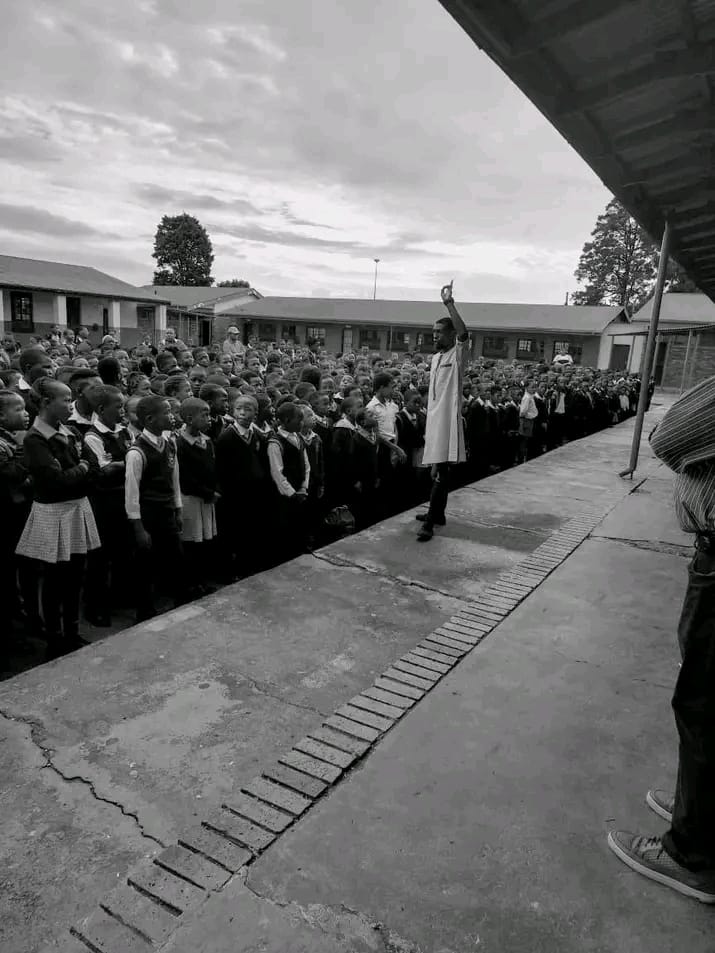 School Tour 2
