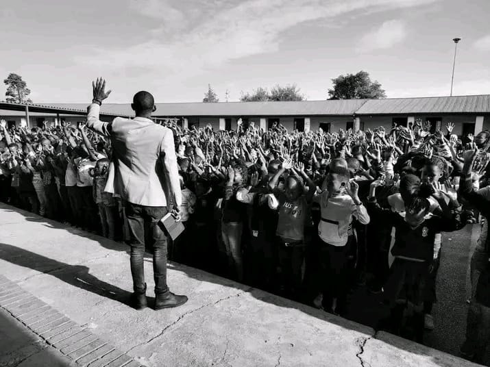 School Tour 4